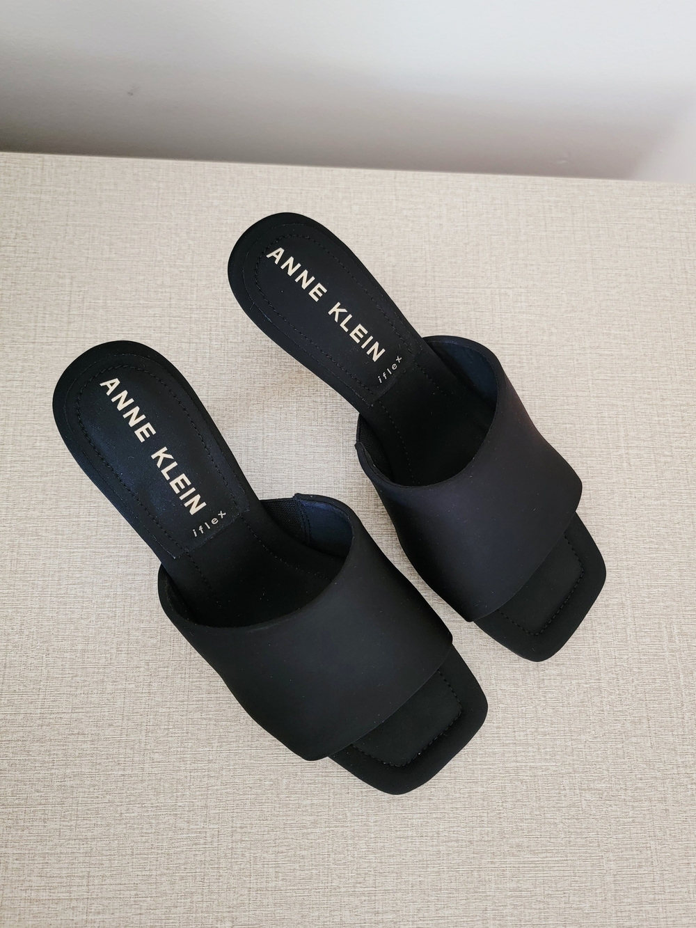 Anne Klein Jasmine Black Satin Square Toe Kitten Heel Slide Mules - 6.5 EUC